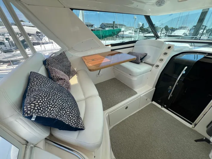 Peace Out Yacht Photos Pics Tiara 4400 Sovran