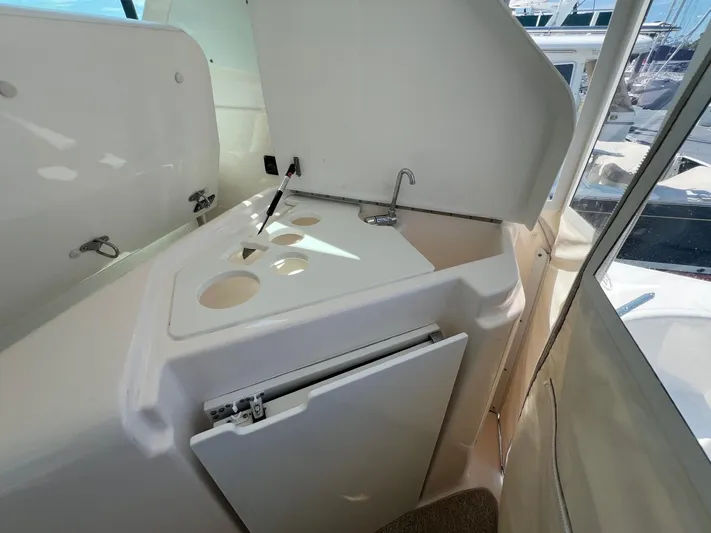 Peace Out Yacht Photos Pics Tiara 4400 Sovran