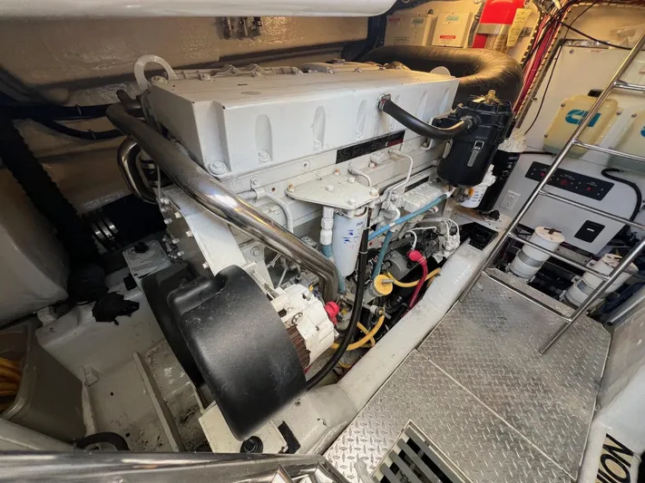 Peace Out Yacht Photos Pics Tiara 4400 Sovran