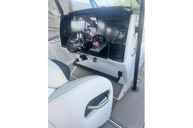No Name Yacht Photos Pics 2019 Nor-Teck 390 Sport Center Console dashboard with modern controls and steering wheel.