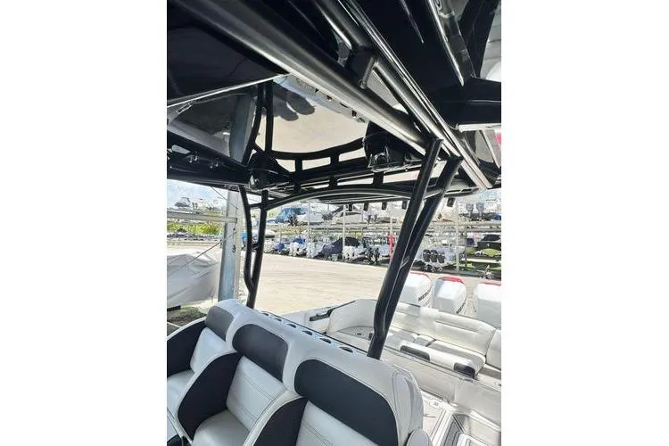 No Name Yacht Photos Pics 2019 Nor-Teck 390 Sport Center Console interior with sleek seating and sturdy framework.