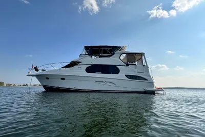 Silverton 43 Motor Yacht