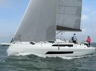 2023 Dufour 37