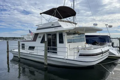 Gibson 37 Houseboat