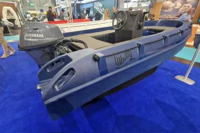 2025 Whaly 380