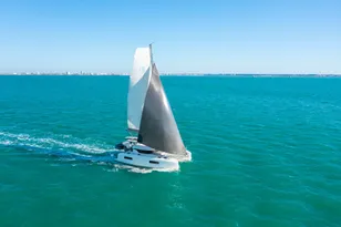2025 Lagoon 38