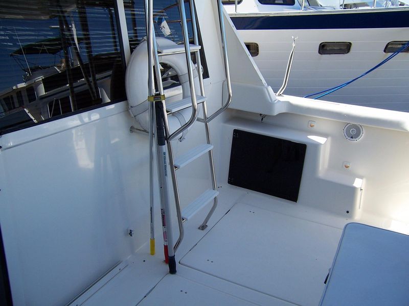 2003 Meridian 490 Pilothouse