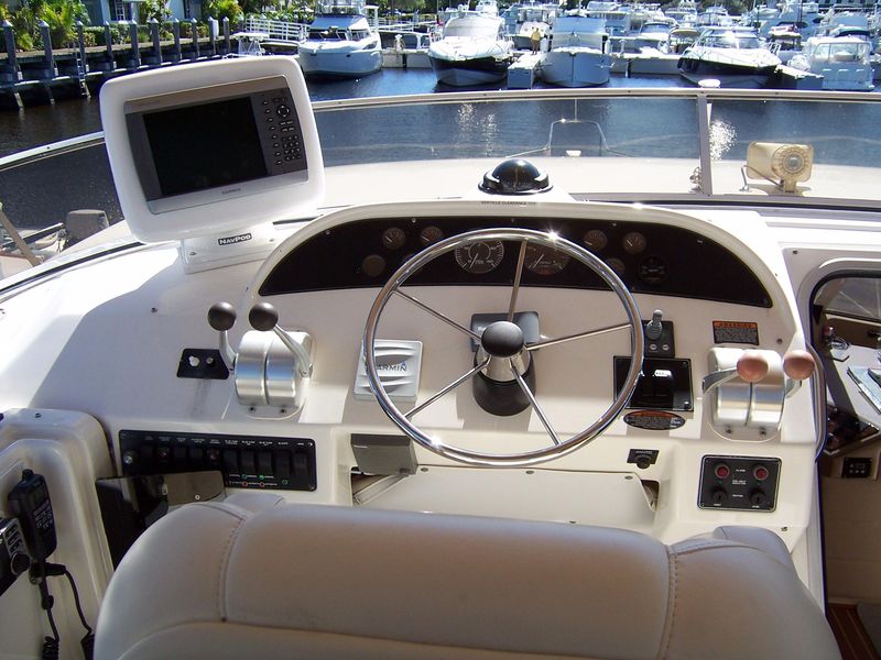 2003 Meridian 490 Pilothouse