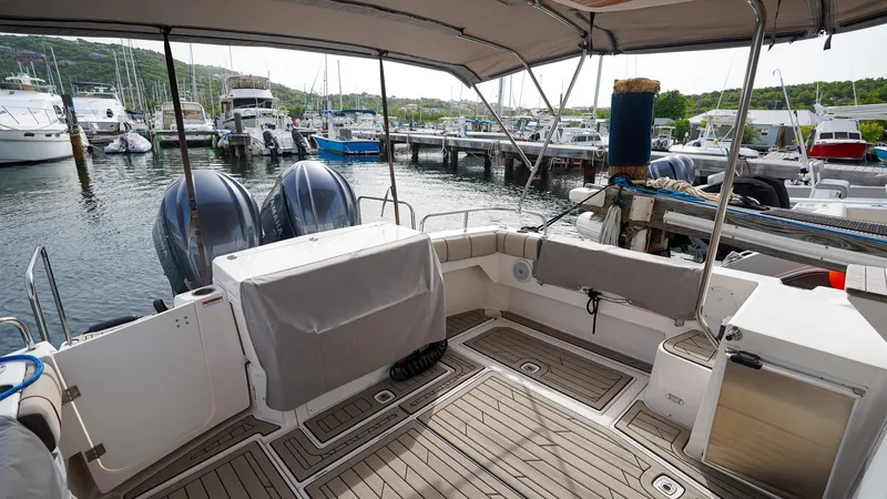 A Votre Sante Yacht Photos Pics Cockpit