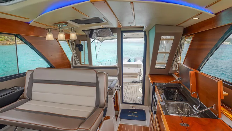 A Votre Sante Yacht Photos Pics 