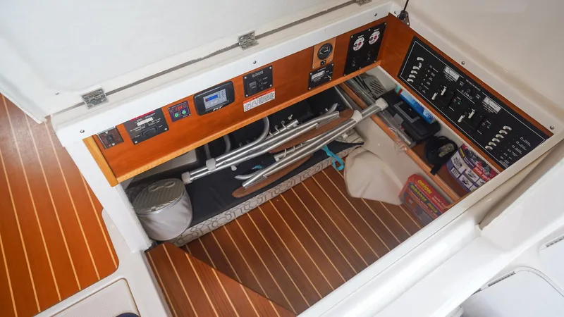 A Votre Sante Yacht Photos Pics 