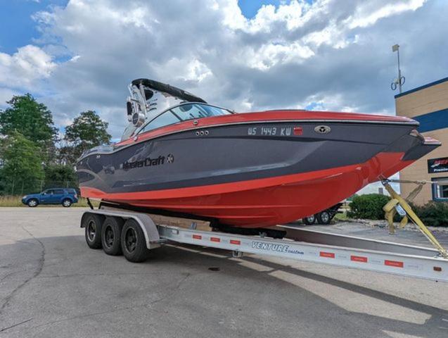 2021 MasterCraft X22