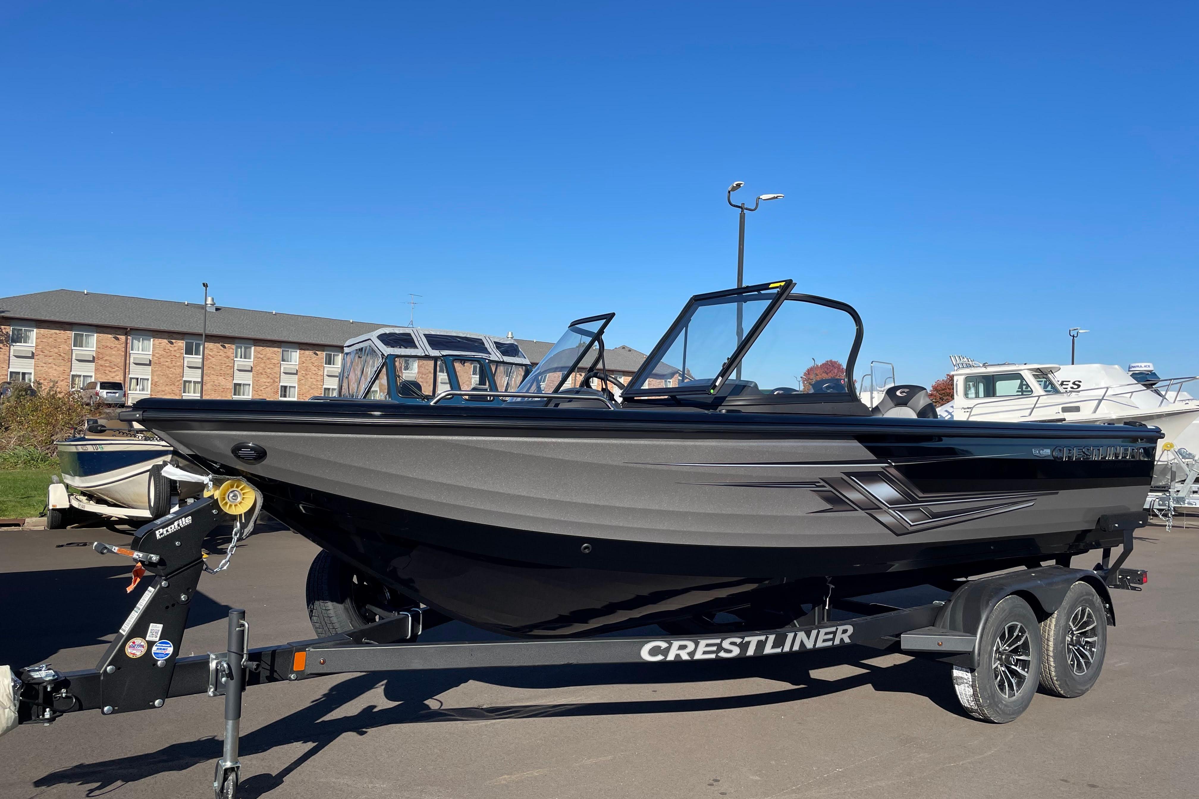Crestliner 2050 Authority