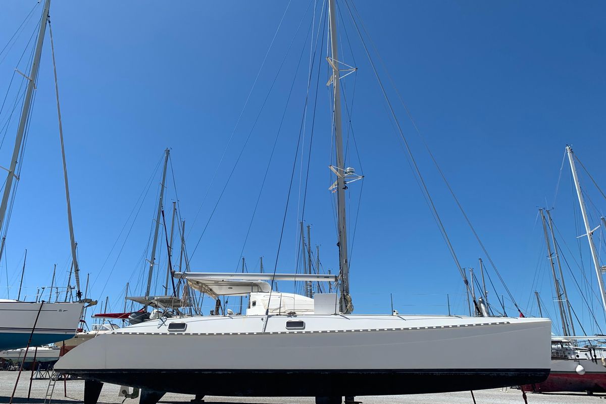 2001 Outremer 44 