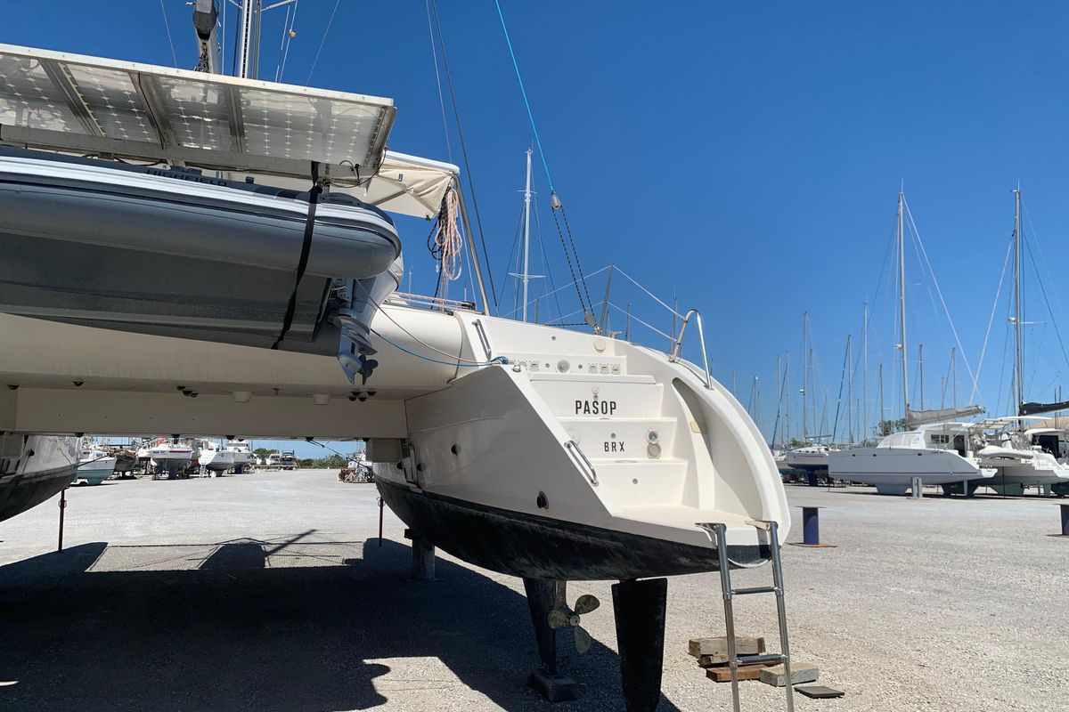 2001 Outremer 44 