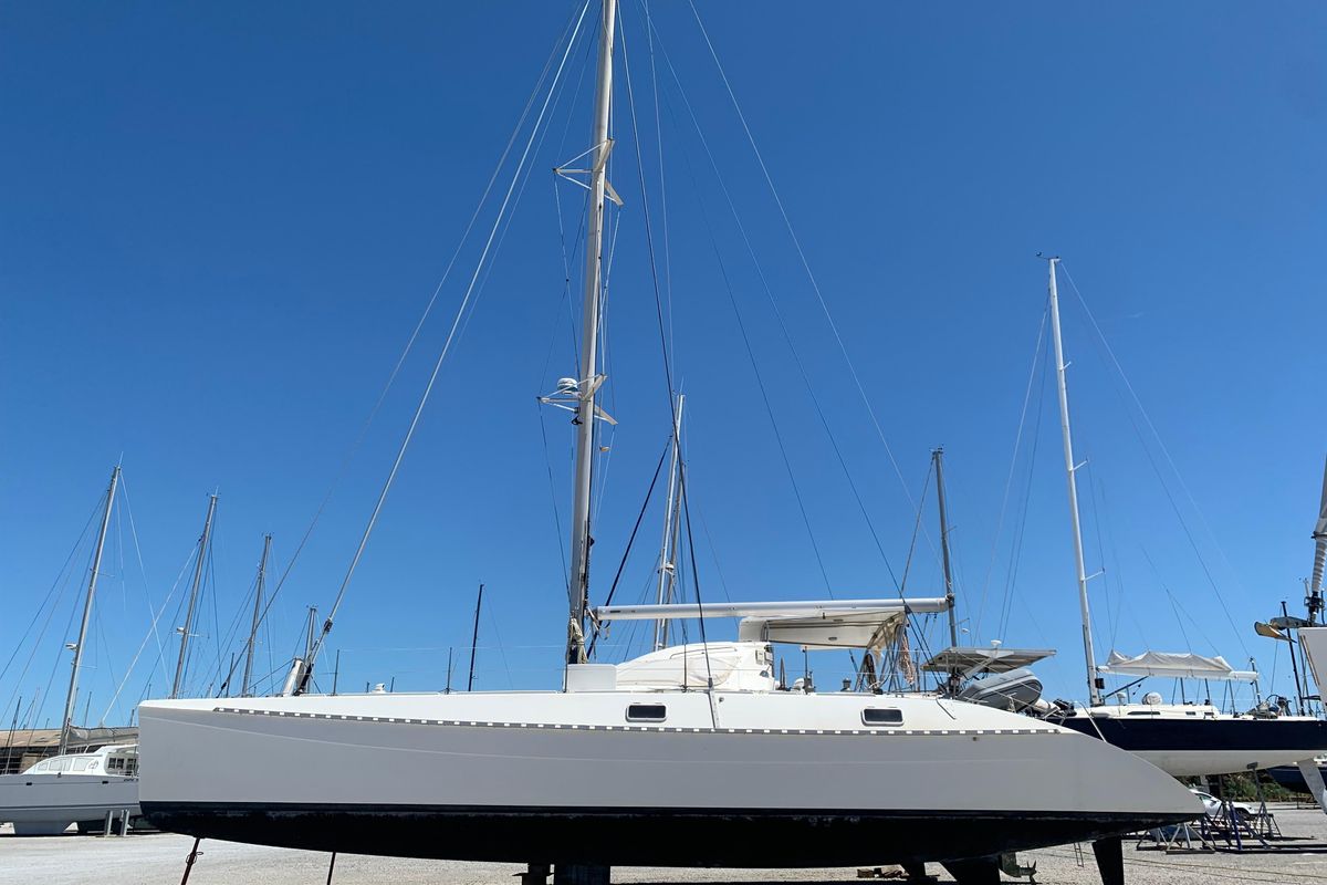 2001 Outremer 44 