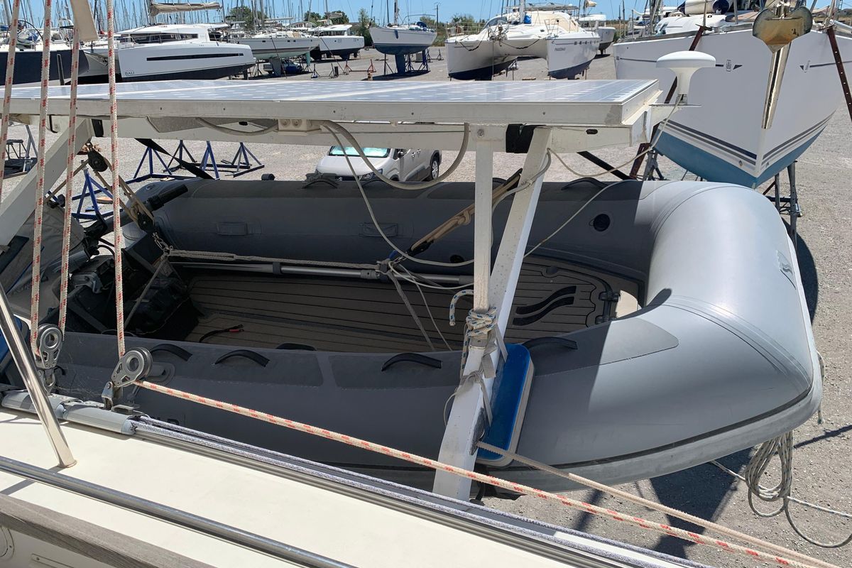 2001 Outremer 44 