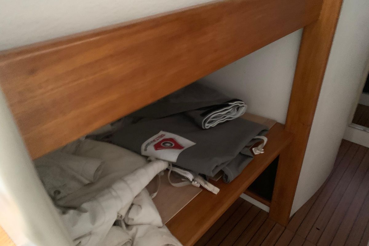 2001 Outremer 44 