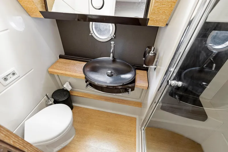 Aries Yacht Photos Pics 