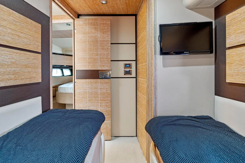 Aries Yacht Photos Pics 