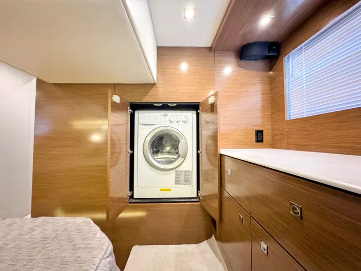 Last Nickel Yacht Photos Pics 