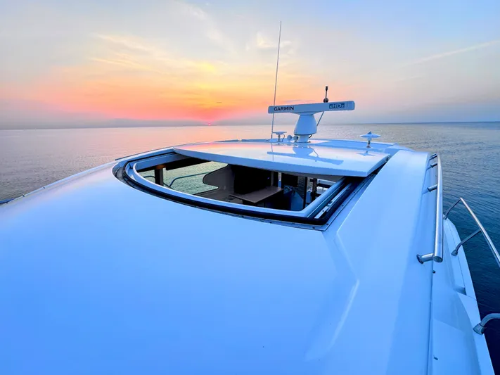 Last Nickel Yacht Photos Pics 