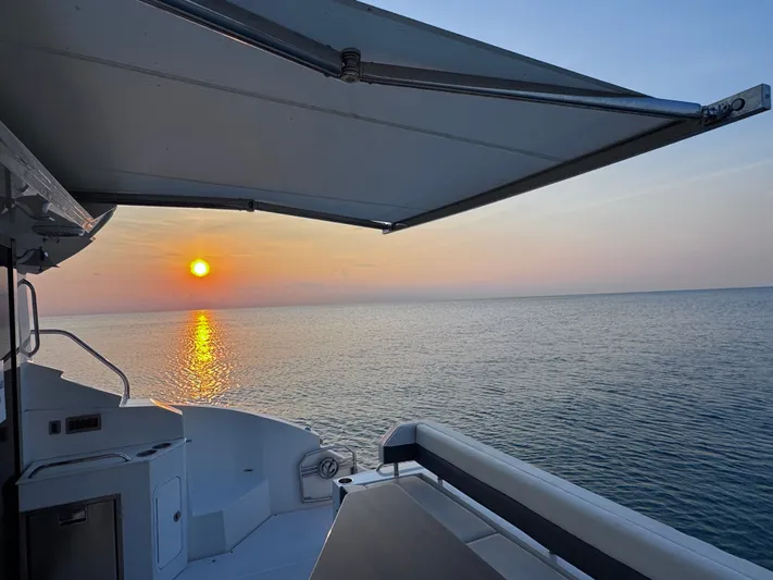 Last Nickel Yacht Photos Pics 