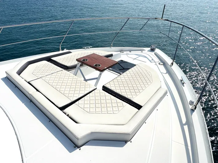 Last Nickel Yacht Photos Pics Bow table