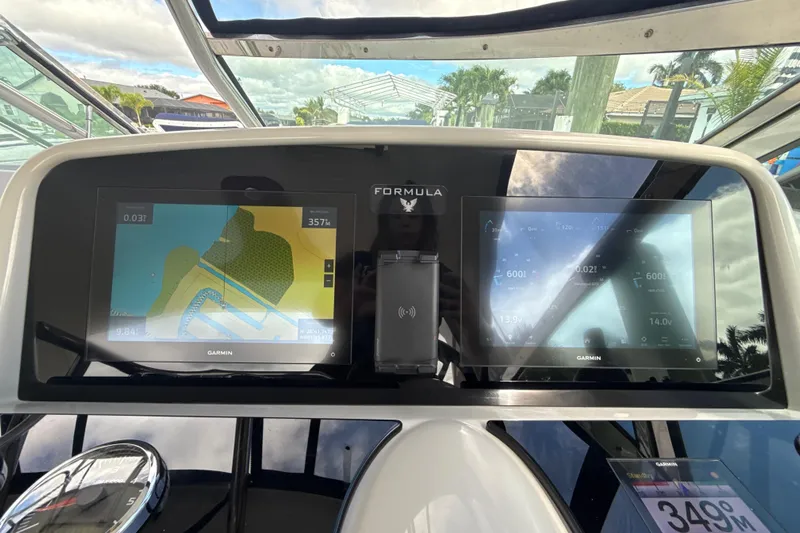  Yacht Photos Pics Dashboard of a 2009 Formula 40 Performance Cruiser with Garmin navigation displays.