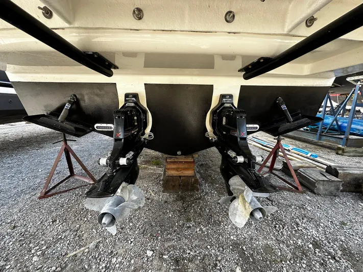 Fogo Yacht Photos Pics 