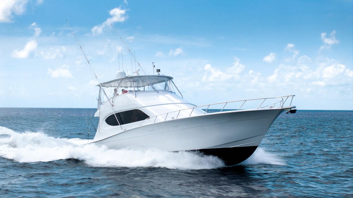 2024 Hatteras 70 