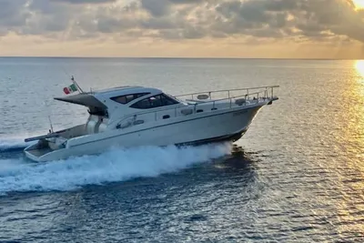 2007 Cayman Yachts 43