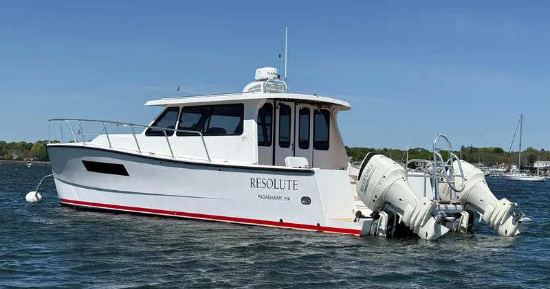 Resolute Yacht Photos Pics 