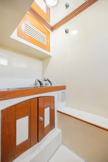 The Garlic Yacht Photos Pics 