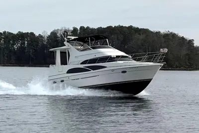 Carver 39 Motor Yacht