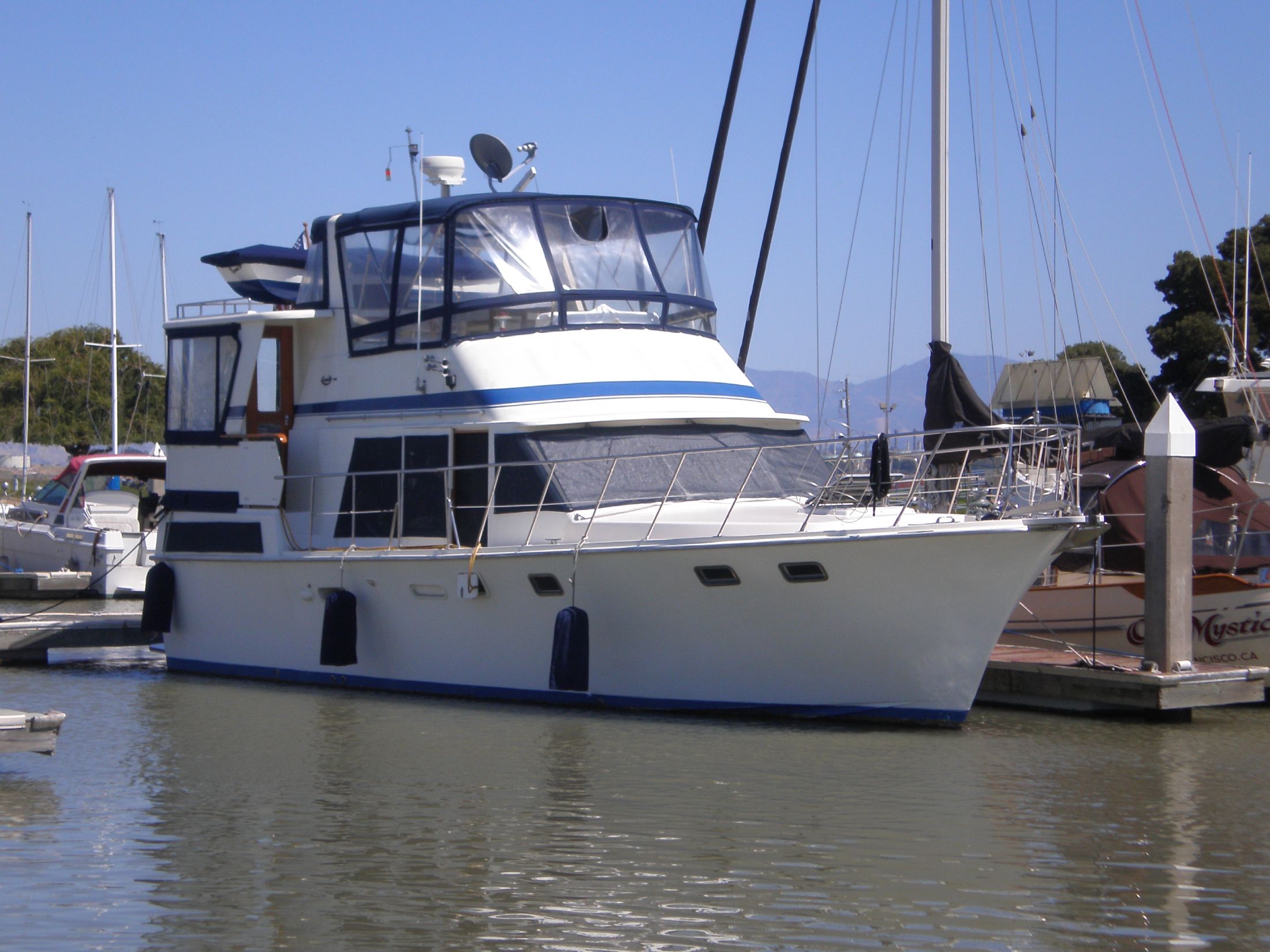 1987 Lien Hwa Motor Yacht