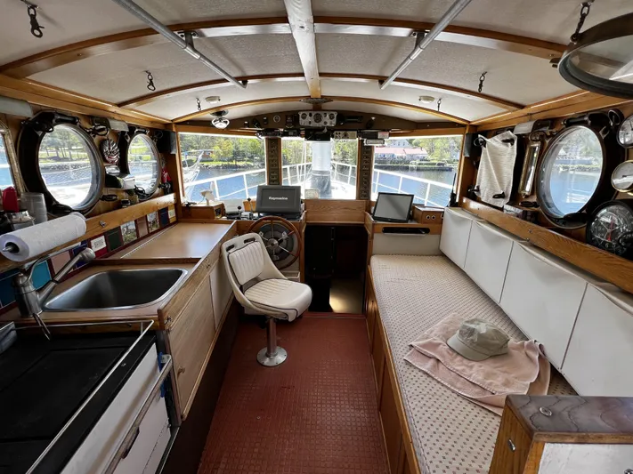 Melodeon Yacht Photos Pics 