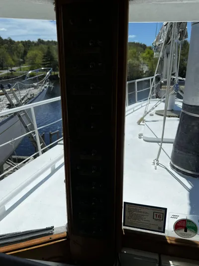 Melodeon Yacht Photos Pics 