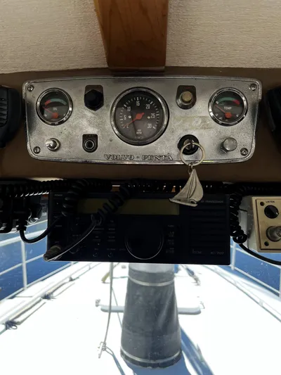 Melodeon Yacht Photos Pics 