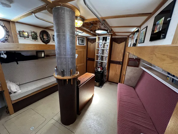 Melodeon Yacht Photos Pics 