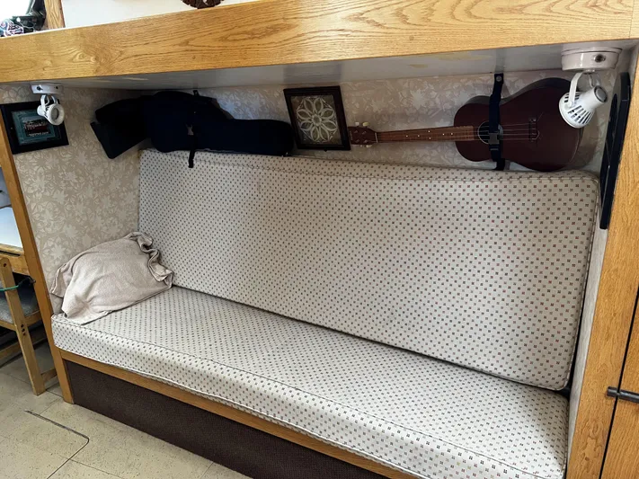 Melodeon Yacht Photos Pics 