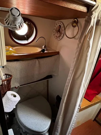 Melodeon Yacht Photos Pics 