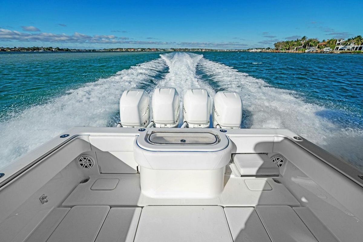 2019 Invincible 42 