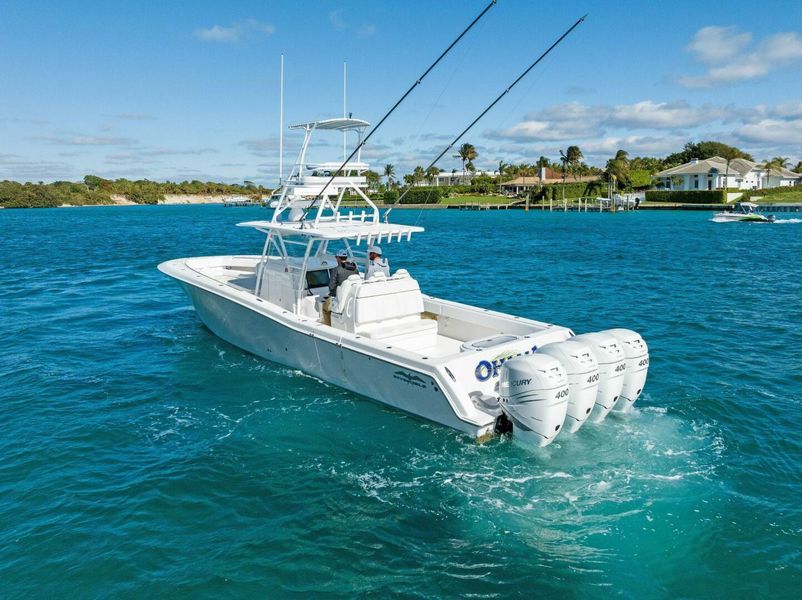 2019 Invincible 42 Open Fisherman