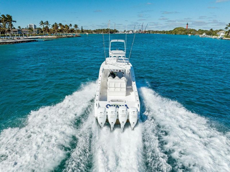 2019 Invincible 42 Open Fisherman