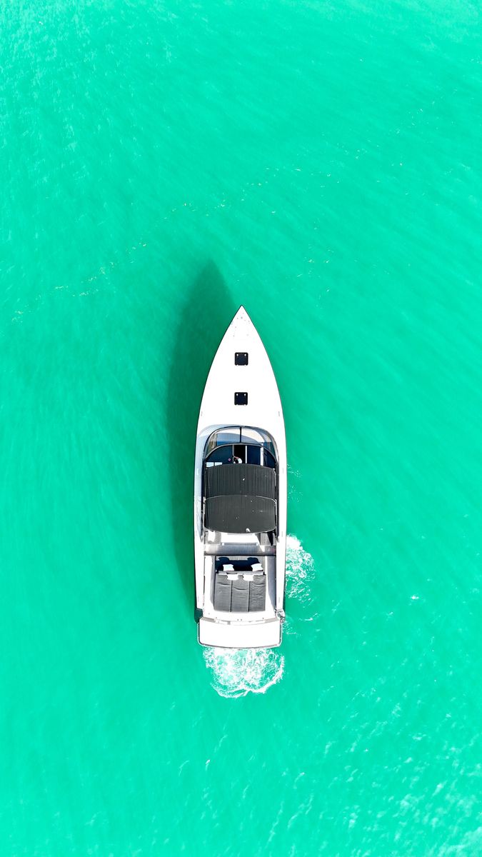 2014 VanDutch 55 