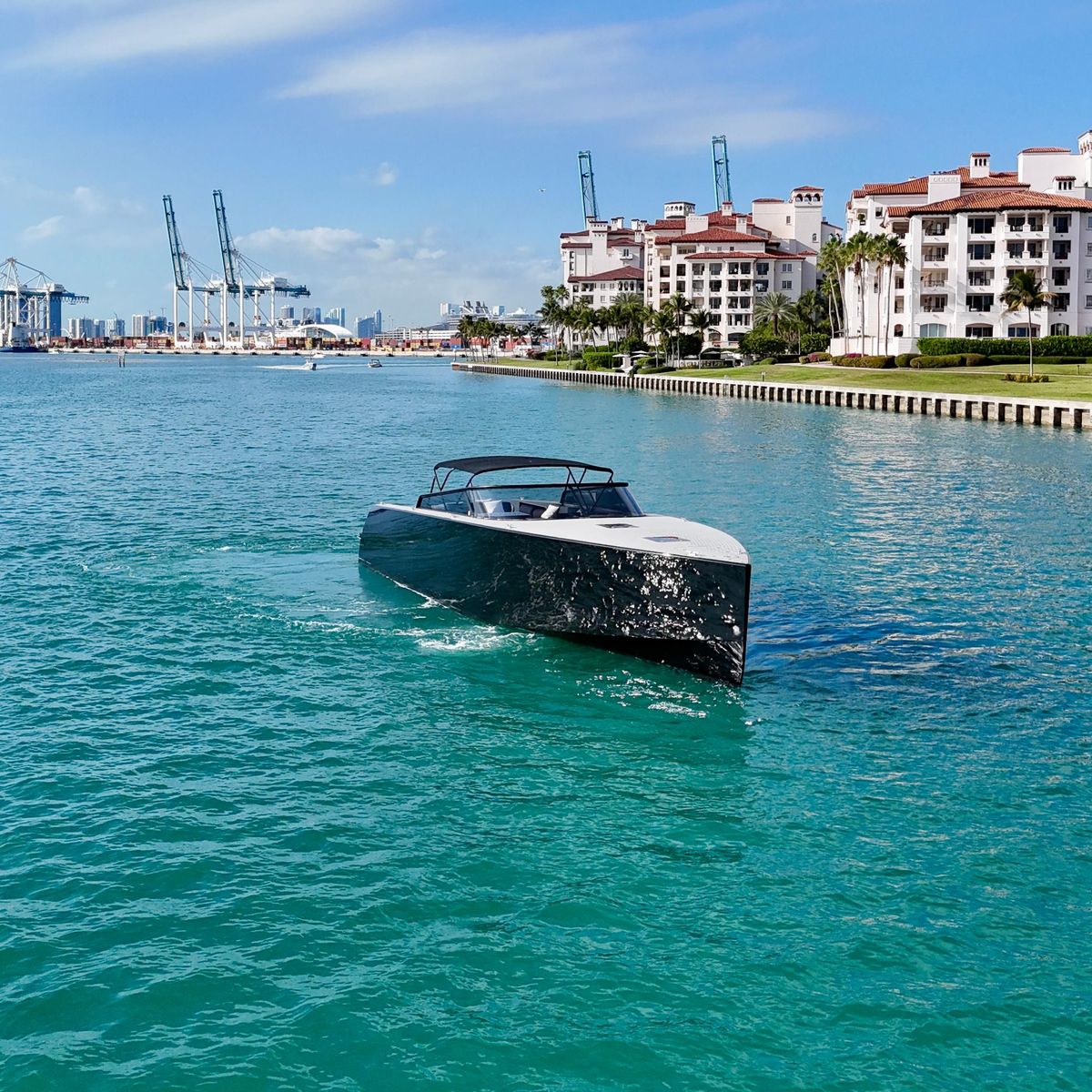 2014 VanDutch 55 
