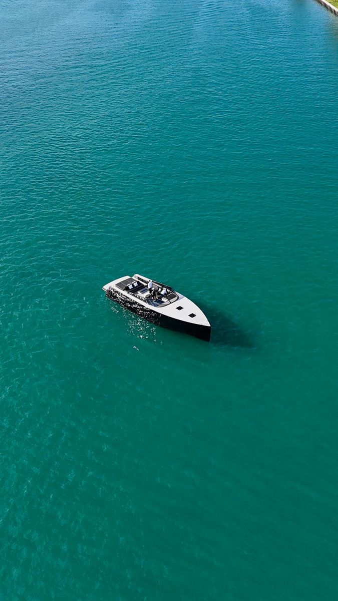 2014 VanDutch 55 