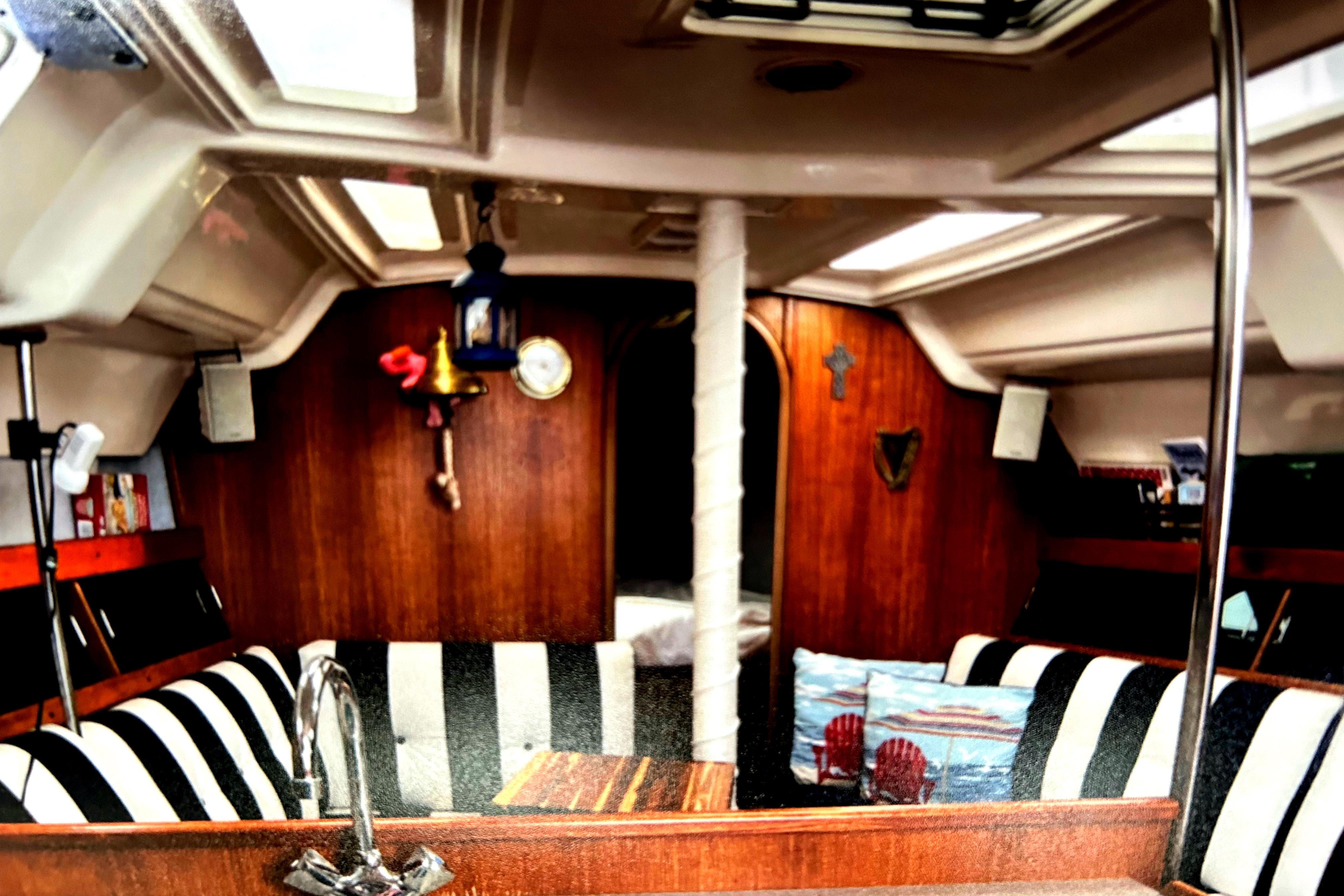 1988 Hunter Legend 35.5 Slup Kaufen YachtWorld