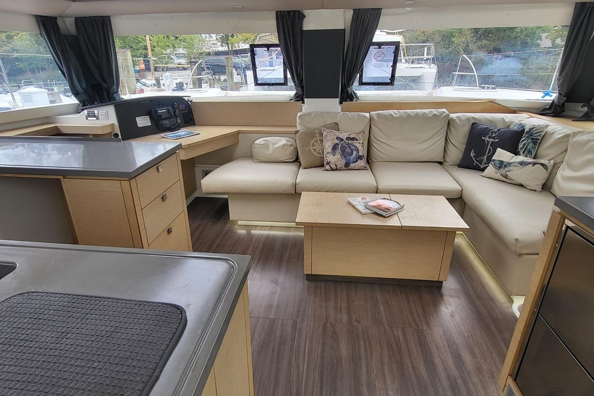 2018 Fountaine Pajot 44 